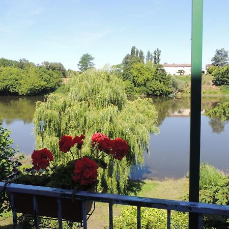 Le Jardin Des Cygnes Bed & Breakfast Pineuilh Exterior foto