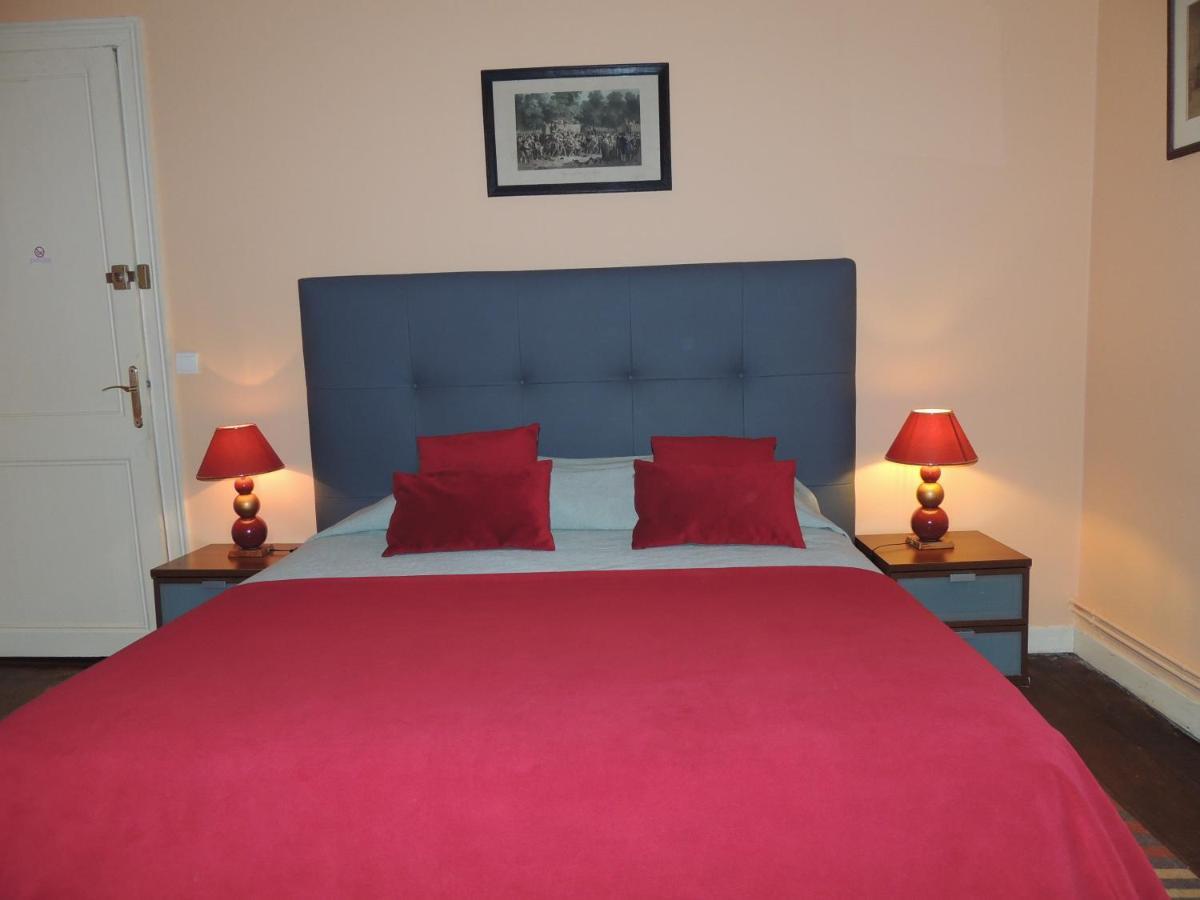 Le Jardin Des Cygnes Bed & Breakfast Pineuilh Exterior foto