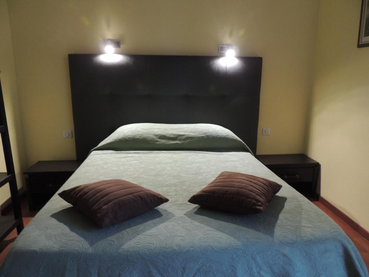 Le Jardin Des Cygnes Bed & Breakfast Pineuilh Exterior foto