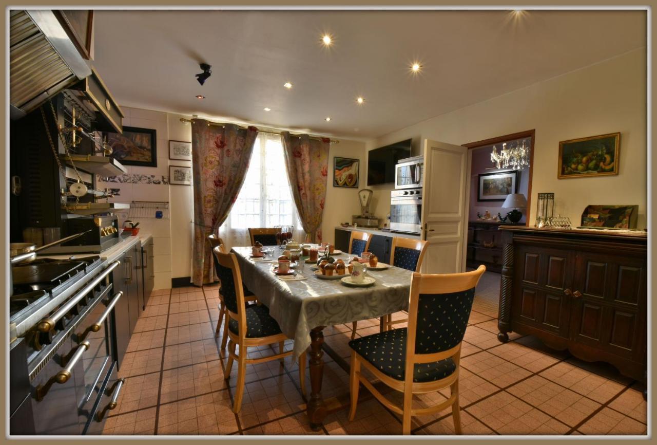 Le Jardin Des Cygnes Bed & Breakfast Pineuilh Exterior foto